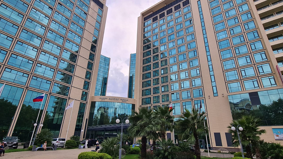 Стали известны неожиданные факторы оттока отдыхающих из Сочи в разгар лета