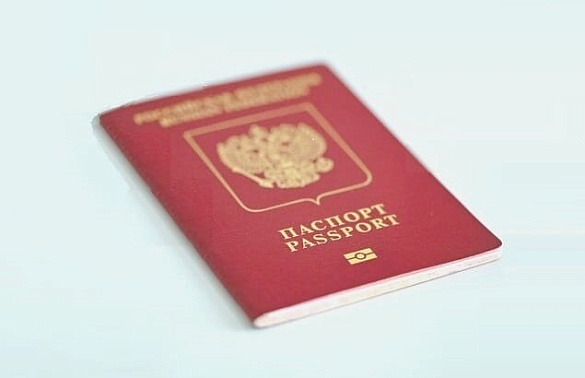 Россиянка не прошла таможню в аэропорту Турции из-за паспорта во рту