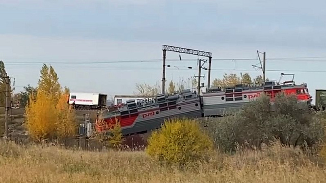 В СКЖД прокомментировали сход поезда с рельсов в Ростовской области