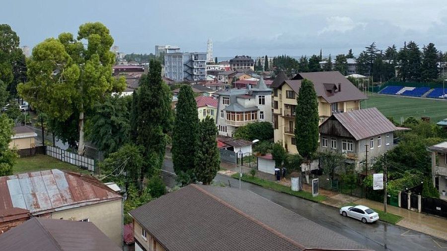В Гагре и на курортах Абхазии в субботу ожидаются  «температурные качели» и дождь с мокрым снегом
