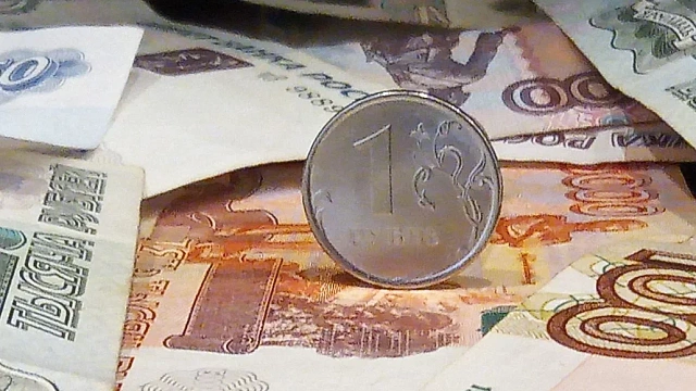 Эксперты дали неожиданный прогноз по курсу рубля до конца года