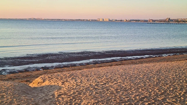 Турбизнес Анапы ждет открытия песчаных пляжей после галечных