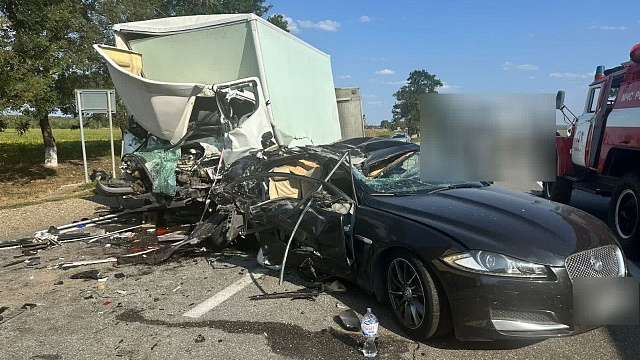 В Успенском районе произошла массовая авария с тремя грузовиками