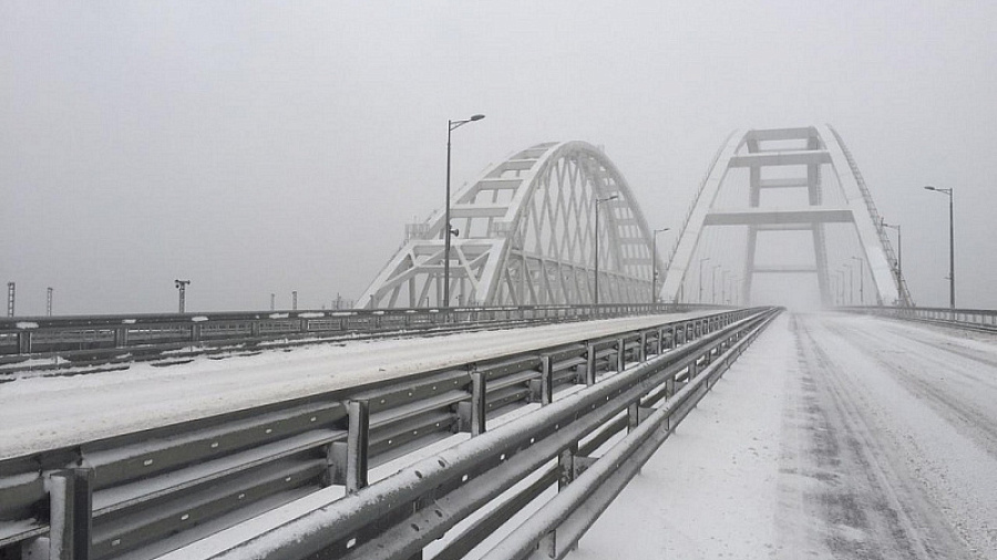 Крымский мост открыт для движения транспорта в обоих направлениях