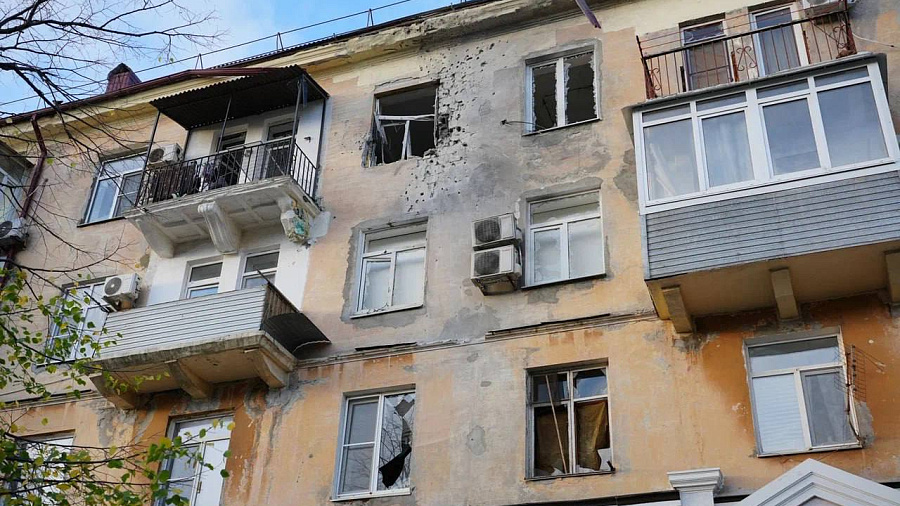 После массированного налета дронов в Новороссийске повреждены 70 квартир