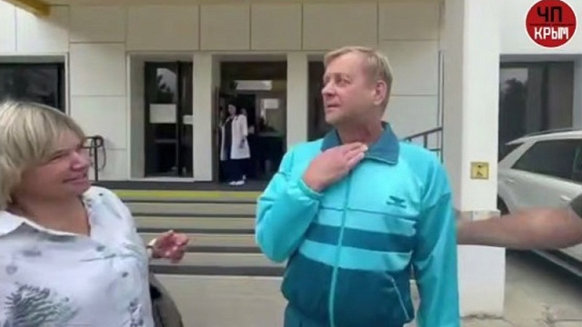 Владельца парка «Тайган» Олега Зубкова выписали из больницы после нападения льва