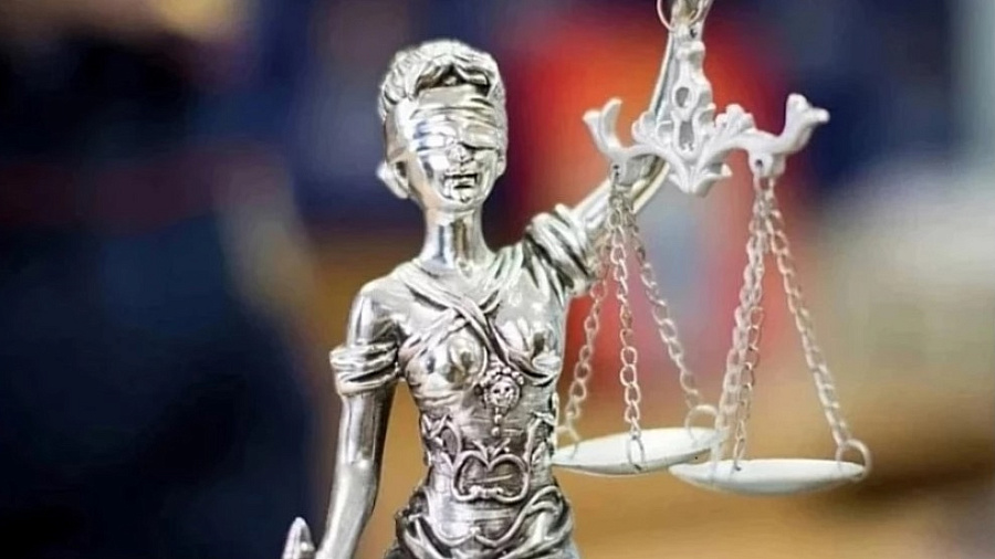 Дело о коррупции экс-главы ВС Адыгеи Тархова передали в суд Волгограда