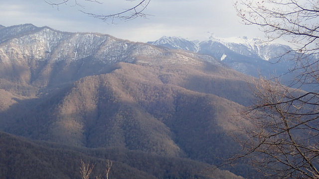 В Сочи продолжаются поиски пропавшего два дня назад в горах туриста