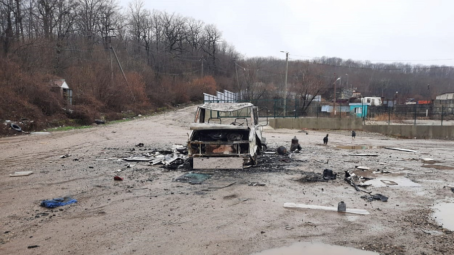 В Краснодарском крае взорвался автомобиль с людьми в салоне