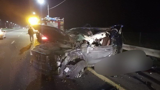 В Кореновском районе водитель иномарки погиб в массовом ДТП