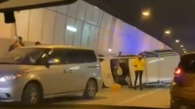 В тоннеле в Сочи столкнулись четыре автомобиля: есть пострадавшие