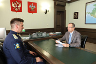 Юрий Бурлачко встретился с участником губернаторского кадрового проекта «Герои Кубани»