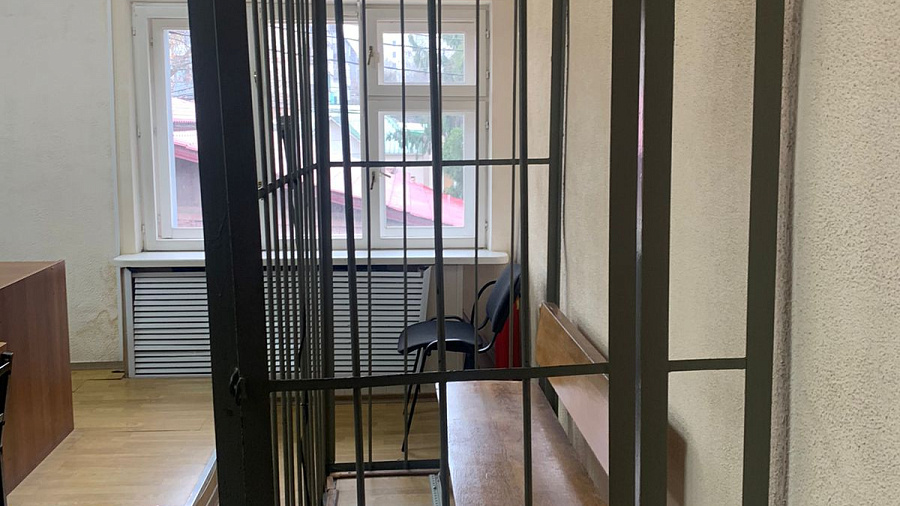 Житель Краснодара получил 6 лет тюрьмы за стрельбу по соседу из травмата 