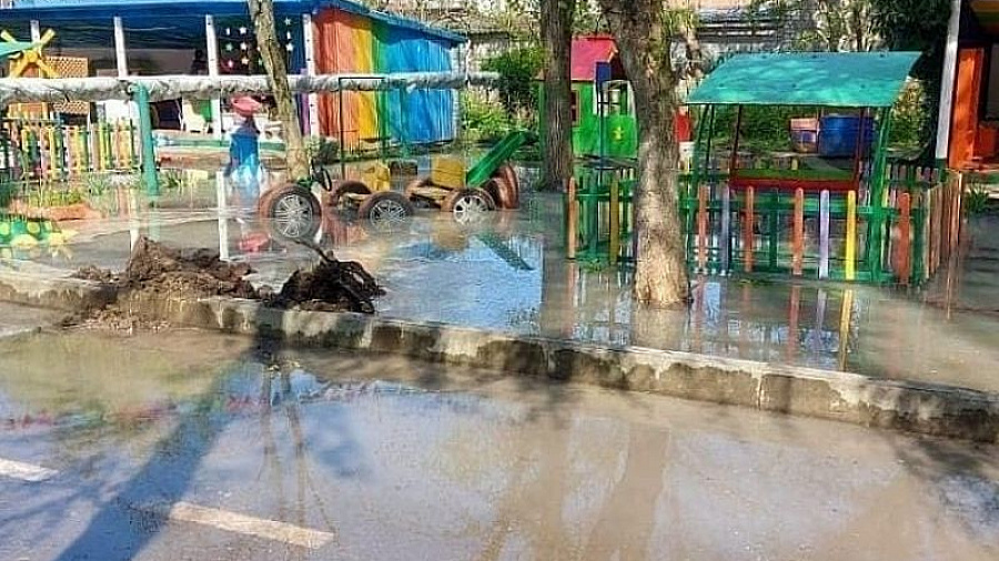 «Никаких токсичных отходов нет»: чиновники прокомментировали «потоп» в детском саду в Краснодарском крае