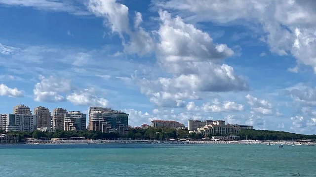 Что показала экспертиза воды в Геленджике после разлива мазута