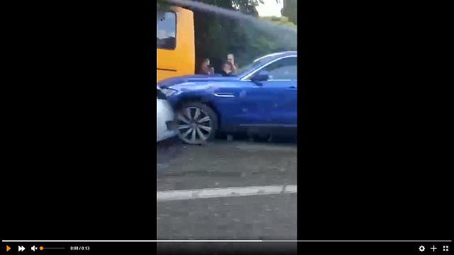 Опубликовано видео ДТП, из-за которого на трассе Джубга-Сочи возник огромный затор