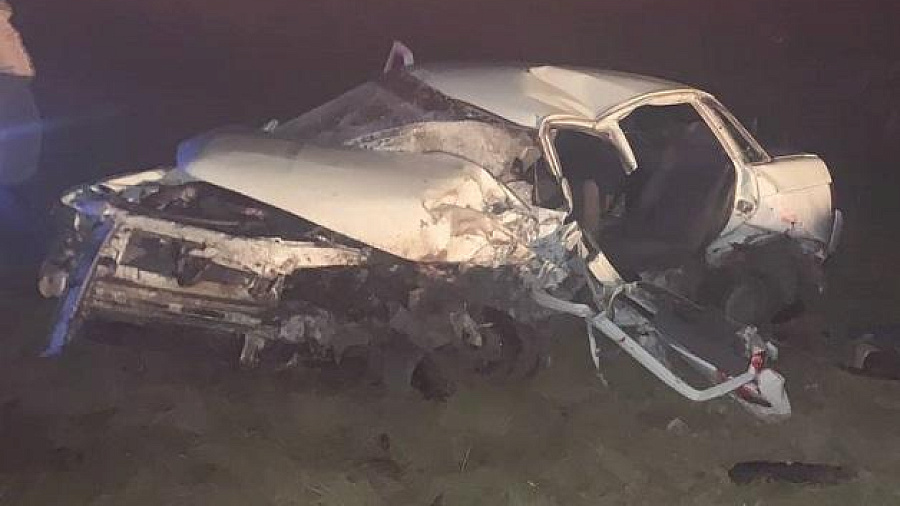 В Краснодарском крае в лобовом ДТП с автомобилем Mercedes погибли три человека