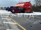 В Краснодарском крае при столкновении бензовоза и маршрутки погибли 3 и пострадали еще 14 человек