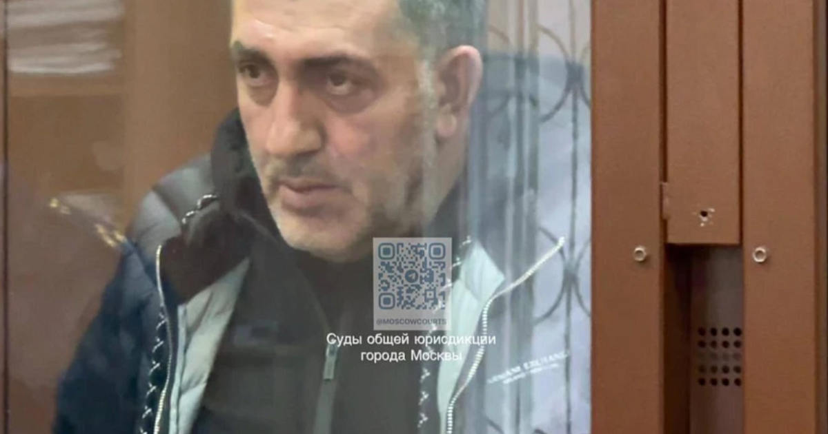 Краснодарскому предпринимателю Леве Мартиросяну, подозреваемому в даче ...