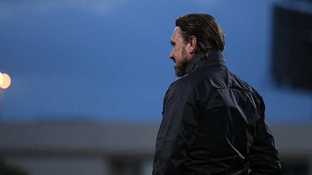 «Вы хотите, чтобы я с ним футбол разбирал?»: Валерий Карпин рассказал о знакомстве с тренером «Краснодара» Фарке