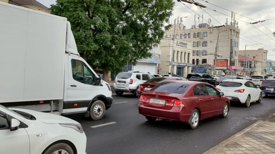 От взрыва БПЛА пострадал бизнес-центр на улице Северной в Краснодаре