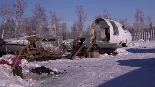 Завершена разборка аварийно приземлившегося в Новосибирске самолета Сочи — Омск