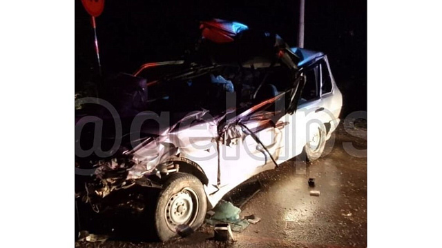 В Геленджике 38-летний мужчина погиб в жестком ДТП с грузовиком