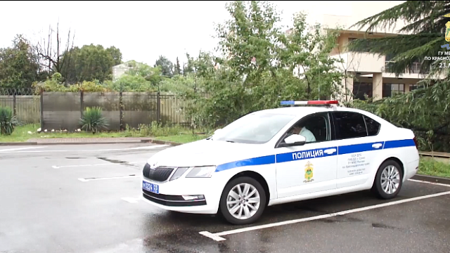 В Сочи полицейские доставили в больницу 2-летнего ребенка с высокой температурой и в предобморочном состоянии