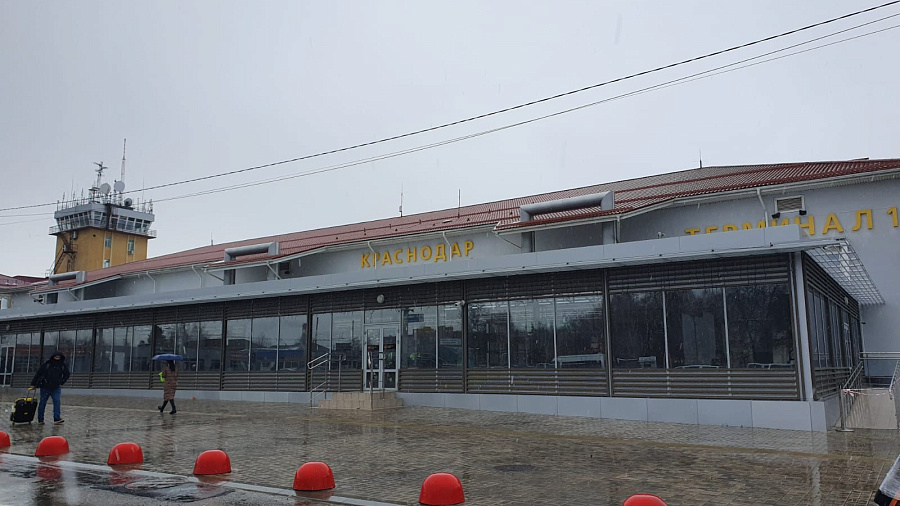 В аэропорту Краснодара ночью приземлился правительственный самолет