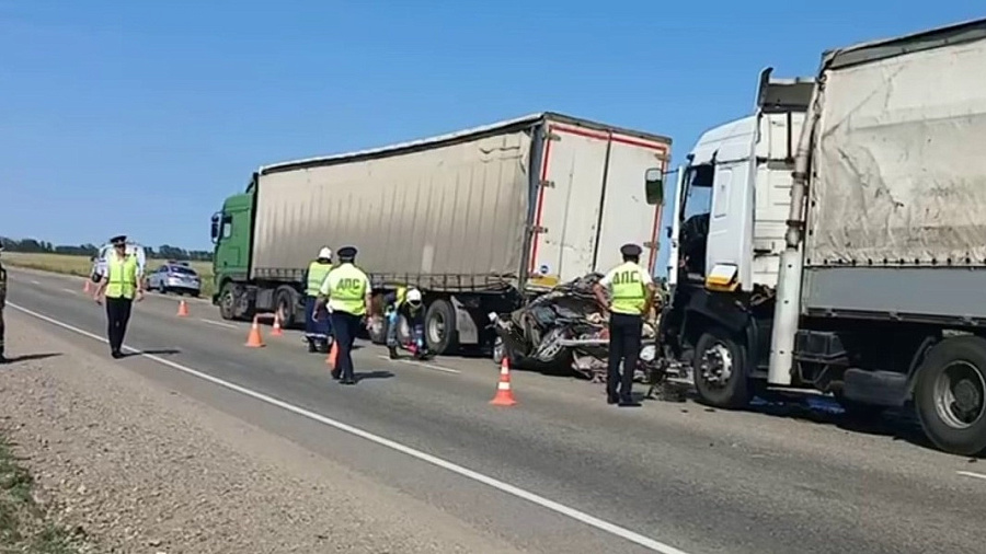 На Кубани возбудили уголовное дело после ДТП с пятью погибшими