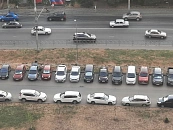 После массовой атаки беспилотников в Сочи загорелась крыша пансионата 