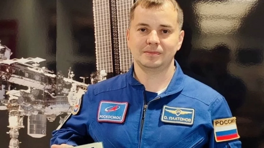 На Землю вернулся космический корабль Crew Dragon с выпускником Краснодарского высшего военного авиационного училища Платоновым