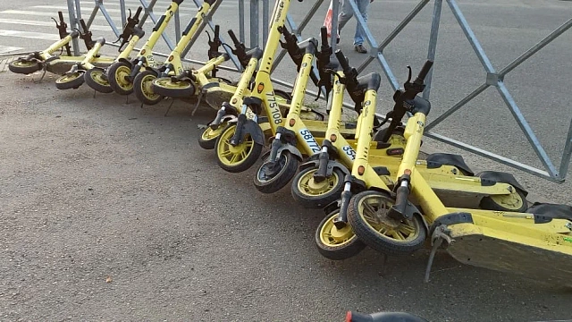 Электросамокаты получат обязательные квадратные госномера 137х137 мм