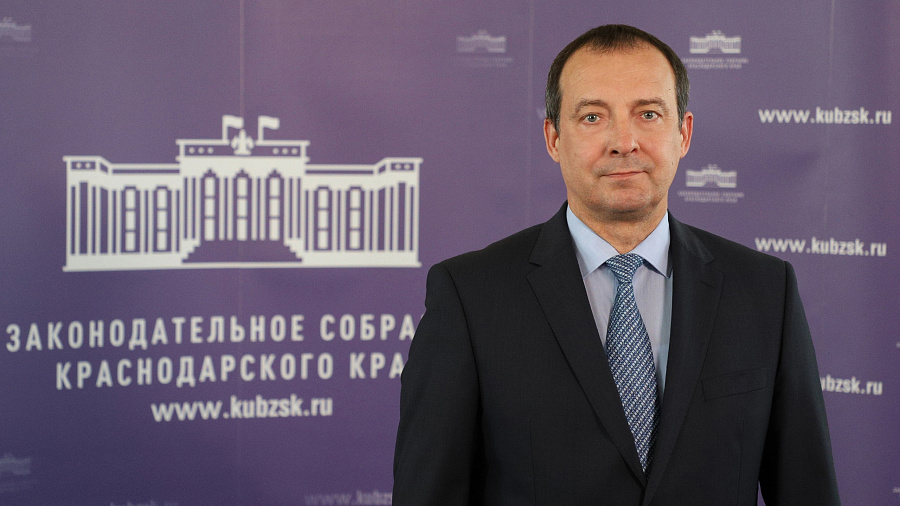 Председатель ЗСК Юрий Бурлачко поздравил парламентариев, избранных в Госдуму от Кубани