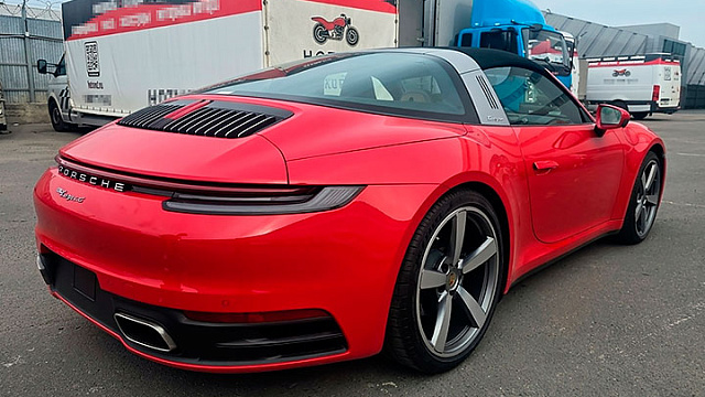 Porsche из ОАЭ не доехал до жителя Кубани из-за неуплаты таможенных сборов