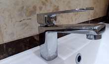 Прорыв водопровода оставил без воды пять улиц в Краснодаре