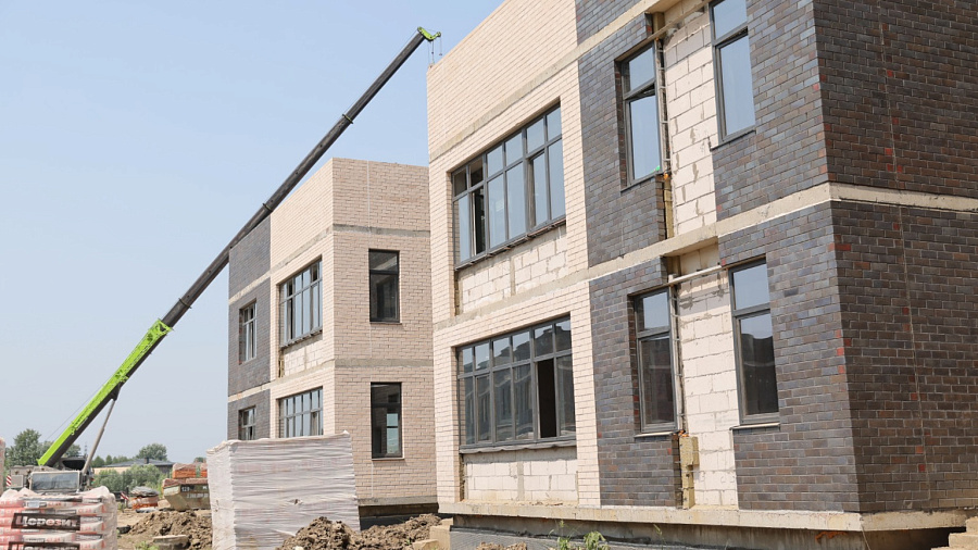 Все лучшее — детям. Как в Краснодарском крае строят новые школы 