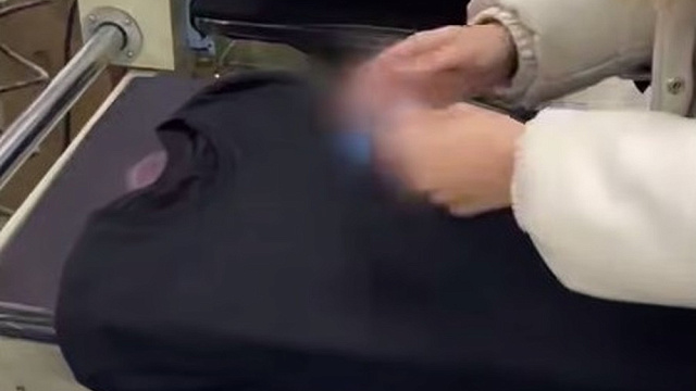 В Краснодаре штамповали футболки известных брендов и сбывали на маркетплейсах