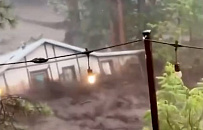 В Нью-Мексико сняли на видео разрушительное наводнение
