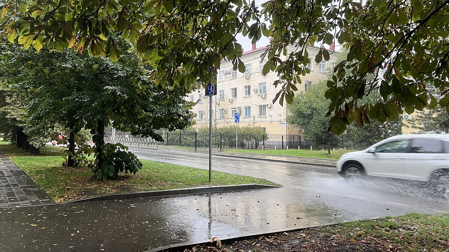 В Краснодаре и крае 10 октября погода будет неустойчивой: дожди, местами — ливни, грозы и мокрый снег в горах