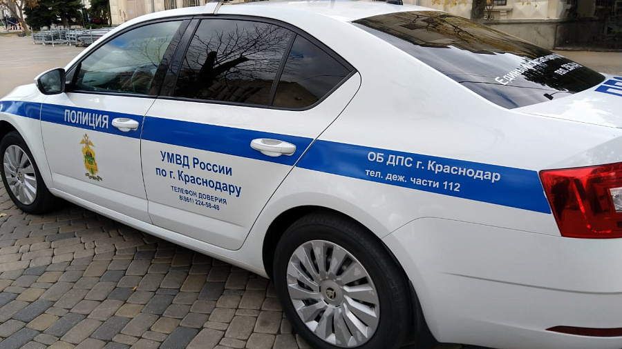 В Краснодаре мужчина взял у знакомой машину покататься и продал ее за 1 млн рублей 