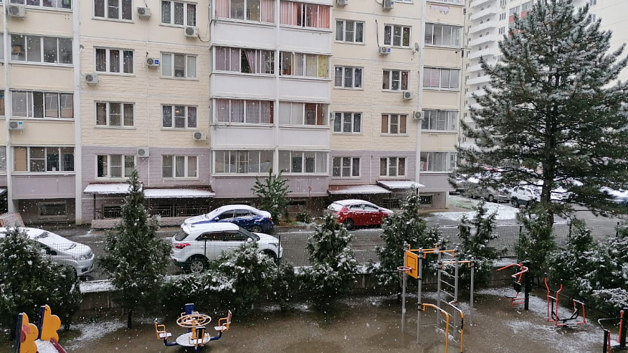 В Краснодаре и крае в начале недели прогнозируют первые признаки зимы: морозную погоду, снег, гололед и сильный ветер