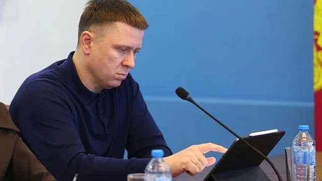 Первый замглавы Анапы Мысаков уволился после двух лет работы