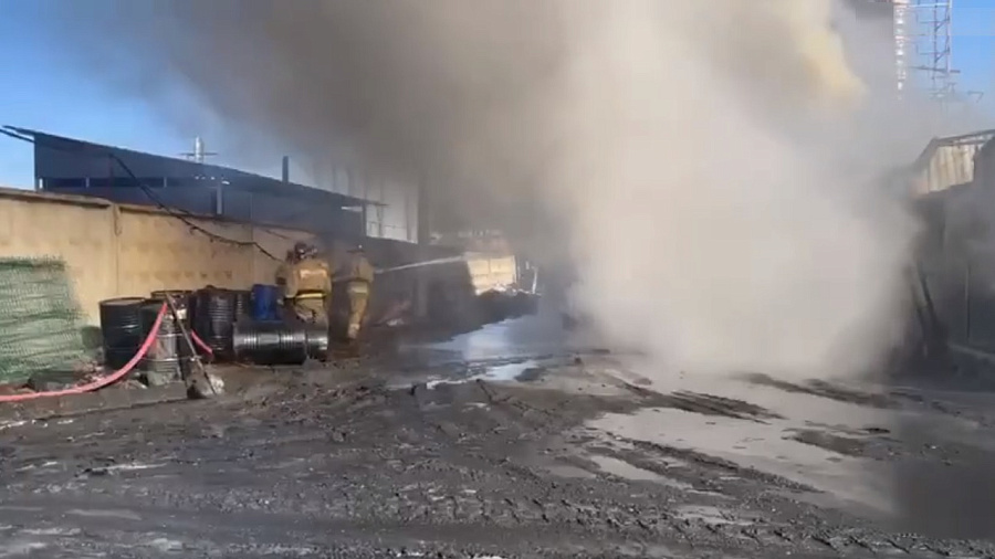 Стали известны подробности пожара на нефтезаводе в Ростовской области