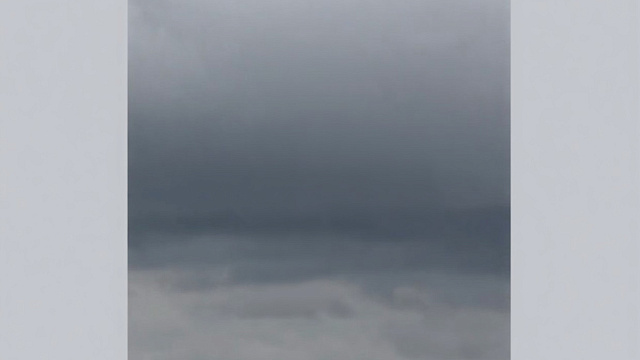 У побережья Сочи после двух землетрясений появился смерч над морем