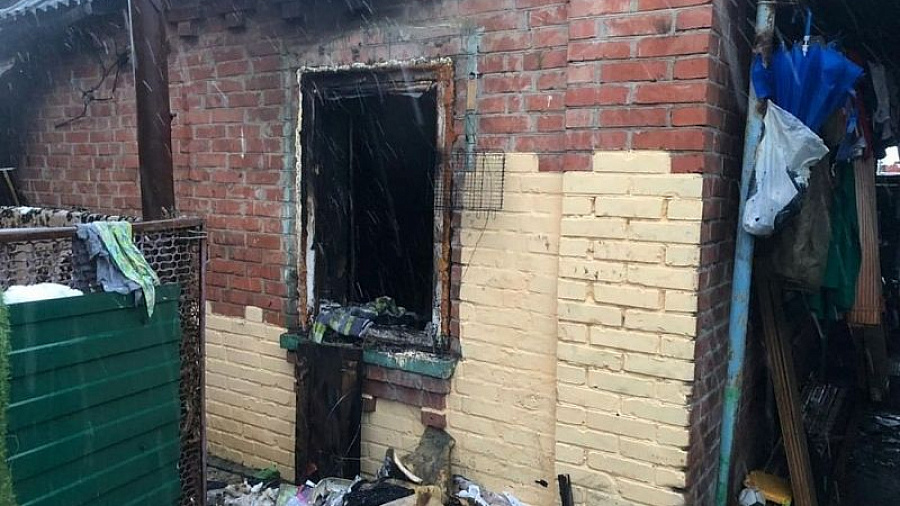 Под Краснодаром при пожаре в частном доме погиб 3-летний ребенок 