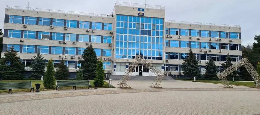 В Анапе из 18 претендентов выбрали троих на пост мэра 