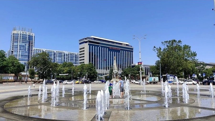В администрации опровергли информацию о начале работы фонтанов в Краснодаре 