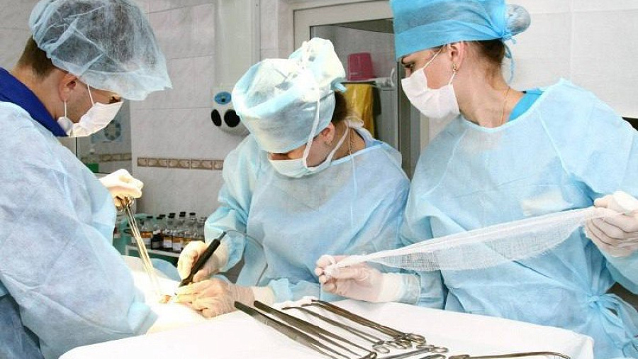 Краснодарские хирурги удалили опухоль пациентке с редким наследственным заболеванием