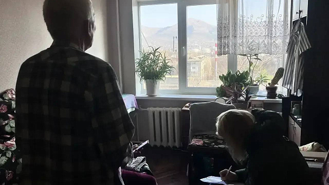 Подомовые обходы фиксируют ущерб после ночной атаки БПЛА в Новороссийске